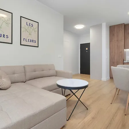 Apartmán Komfortowy Z Ogrodem Popieluszki 20d By Heyrent